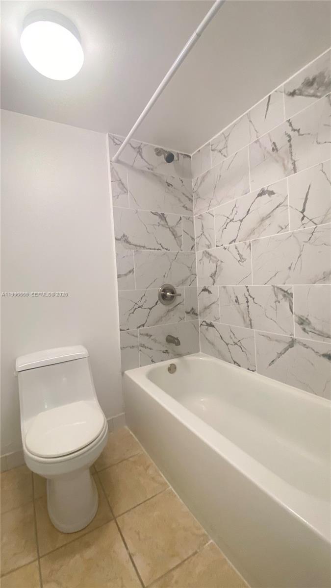 SHERWOOD SQUARE CONDOMINI - Residential