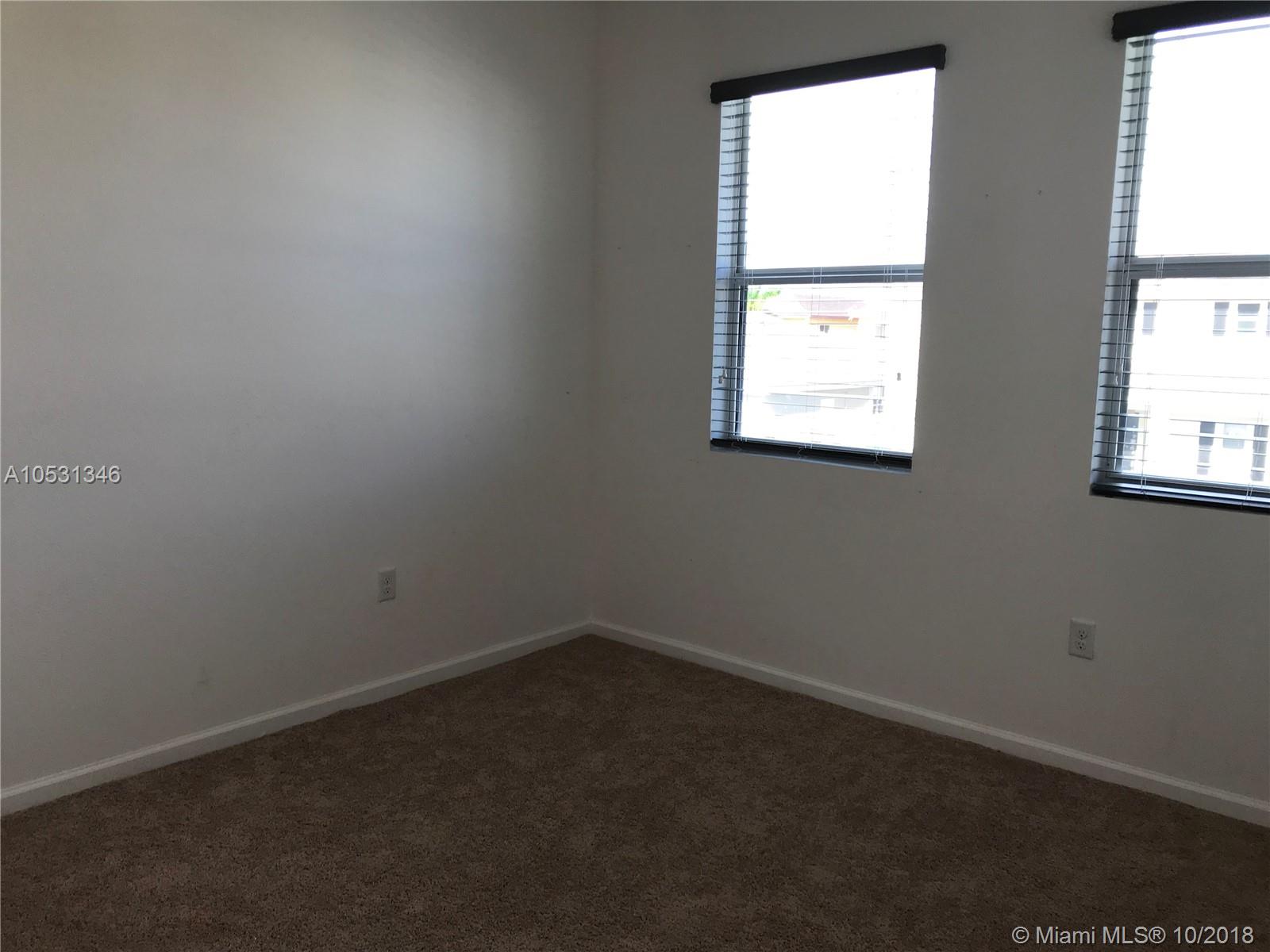 BAILES COMMONS - Residential