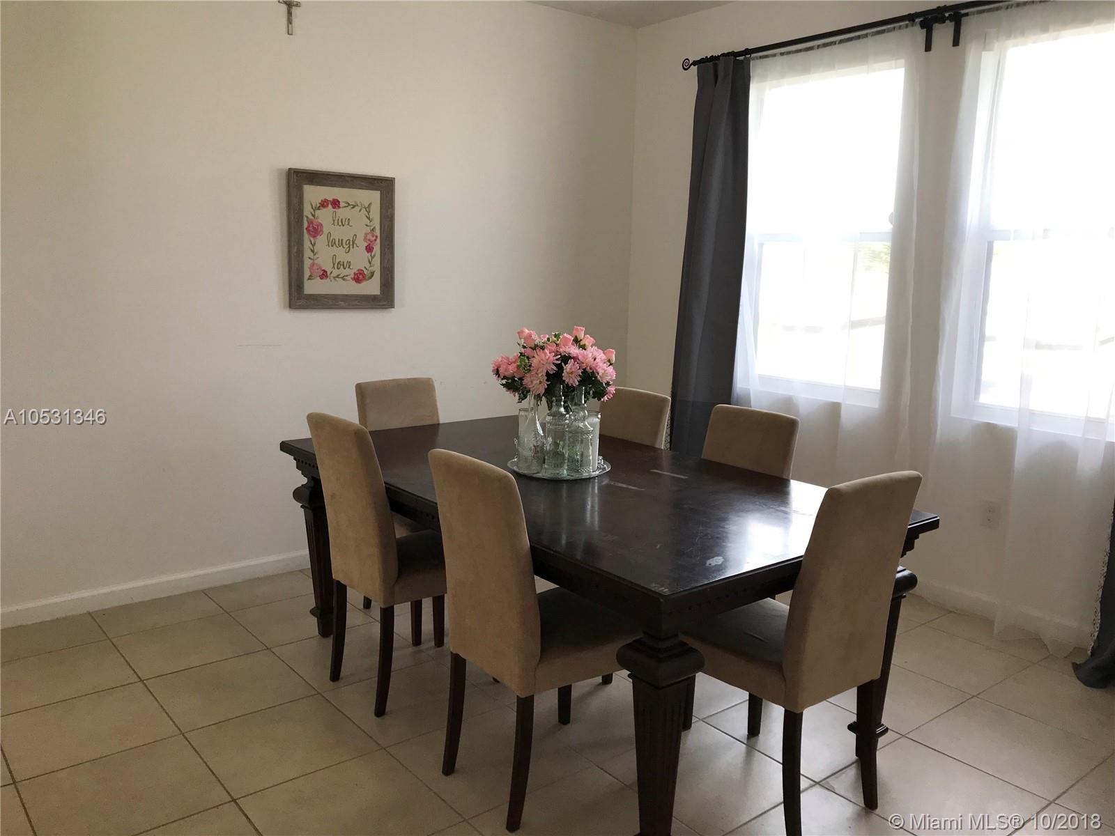 BAILES COMMONS - Residential