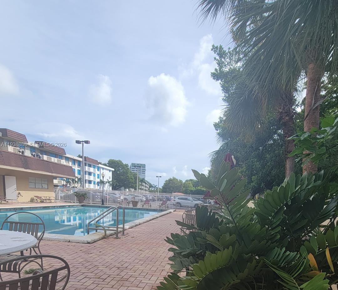 BAYVIEW PALMS CONDO - Residential