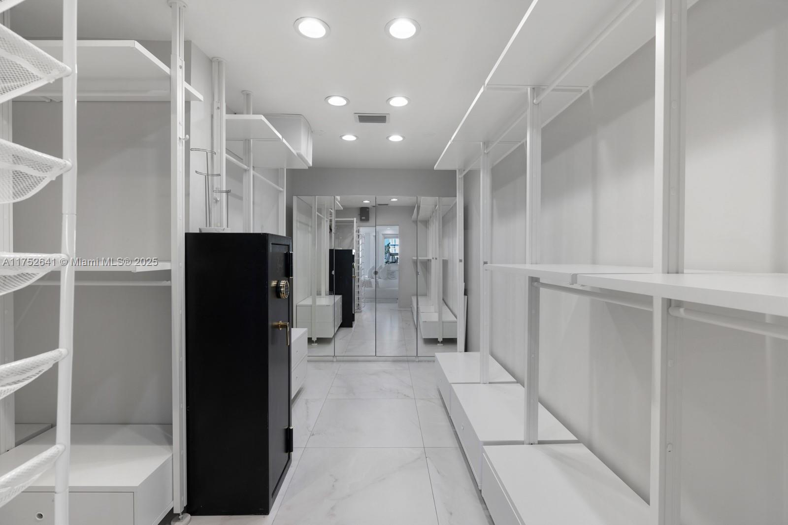 FLAMINGO TERRACE SUB - Residential