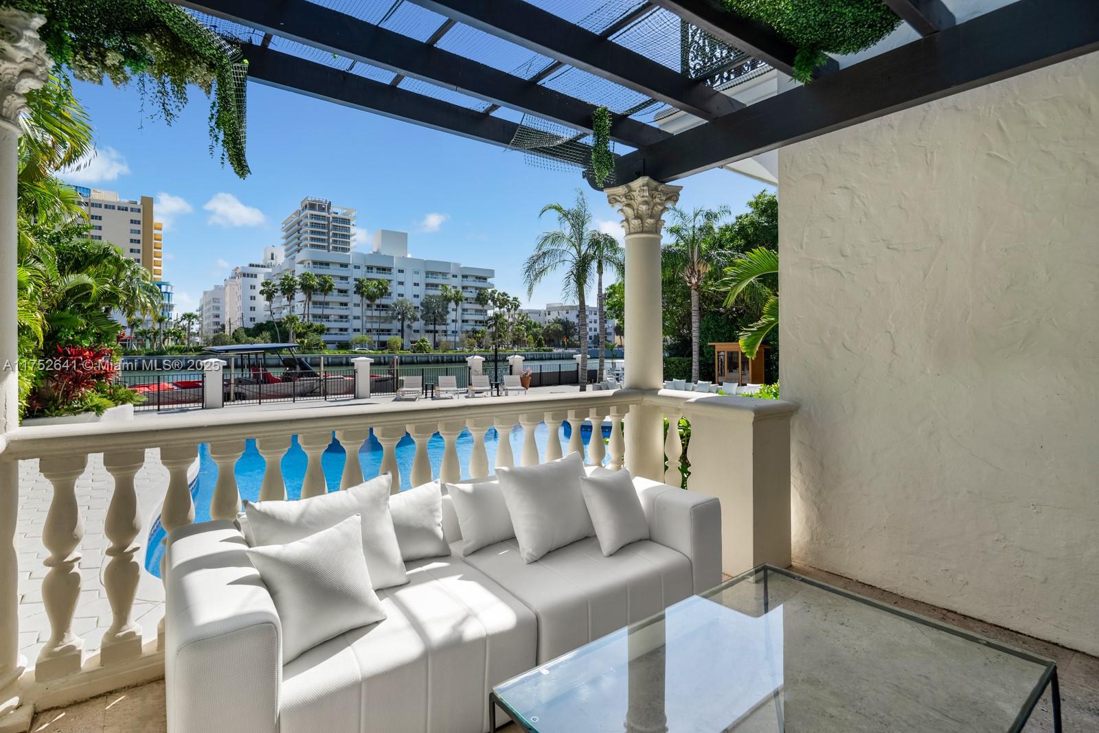 FLAMINGO TERRACE SUB - Residential