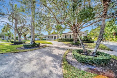 A home in Pinecrest