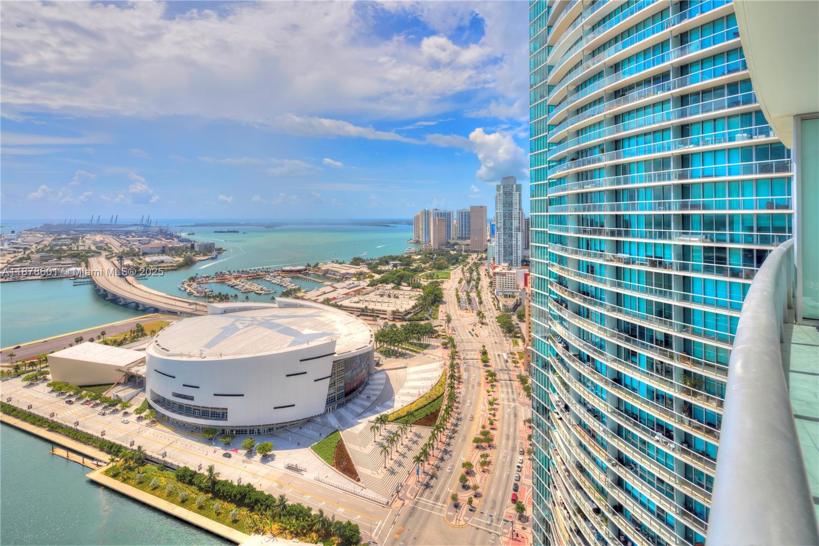 900 Biscayne Blvd 4003
