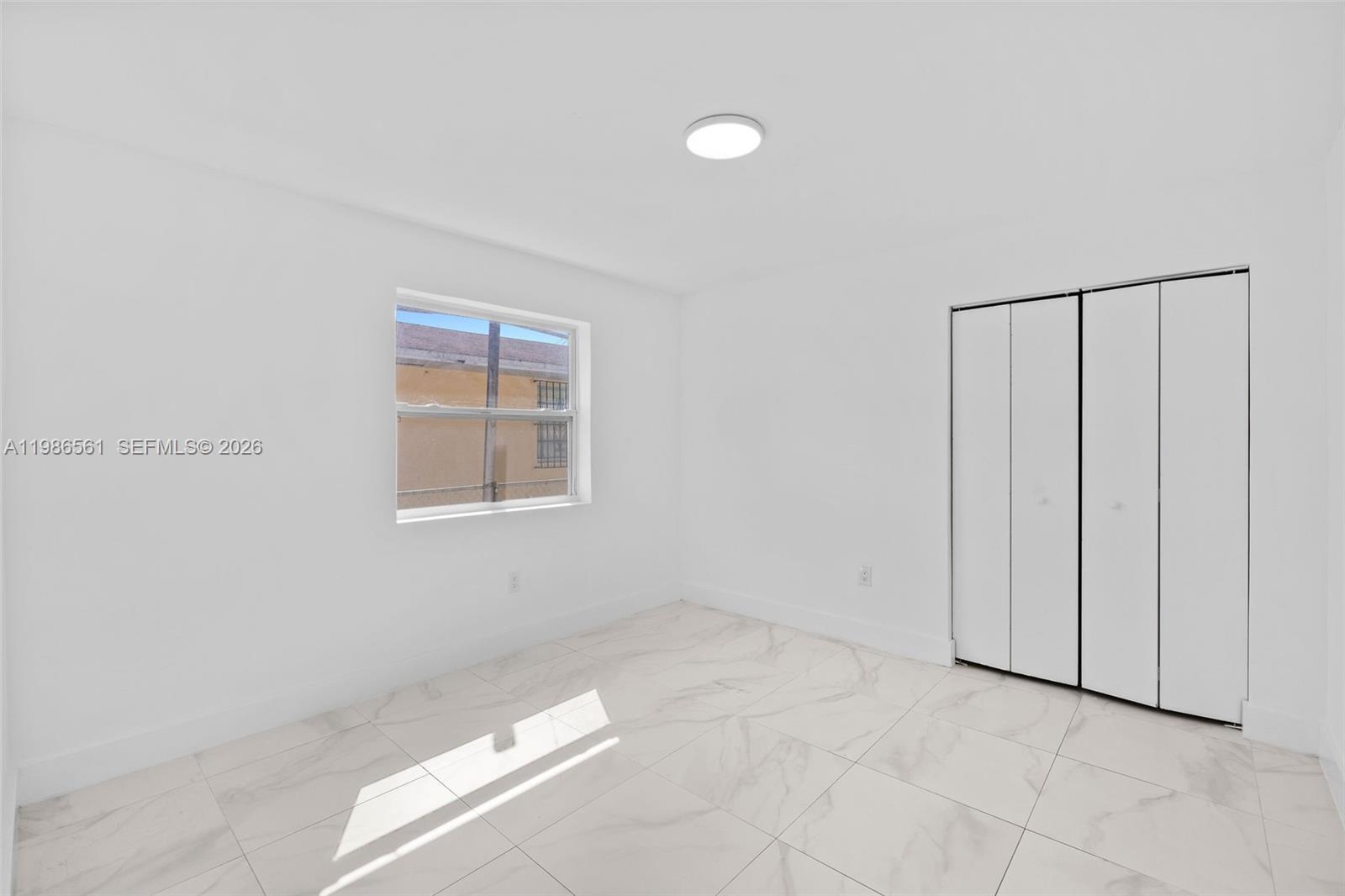 BEVERLY HEIGHTS - Residential Lease