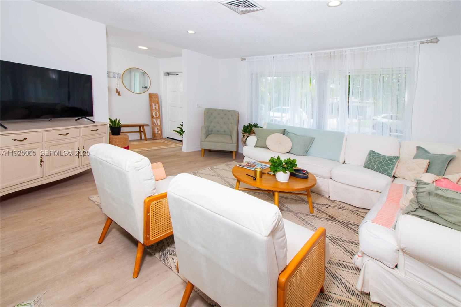 UNIVERSITY PARK COUNTRY C - Residential