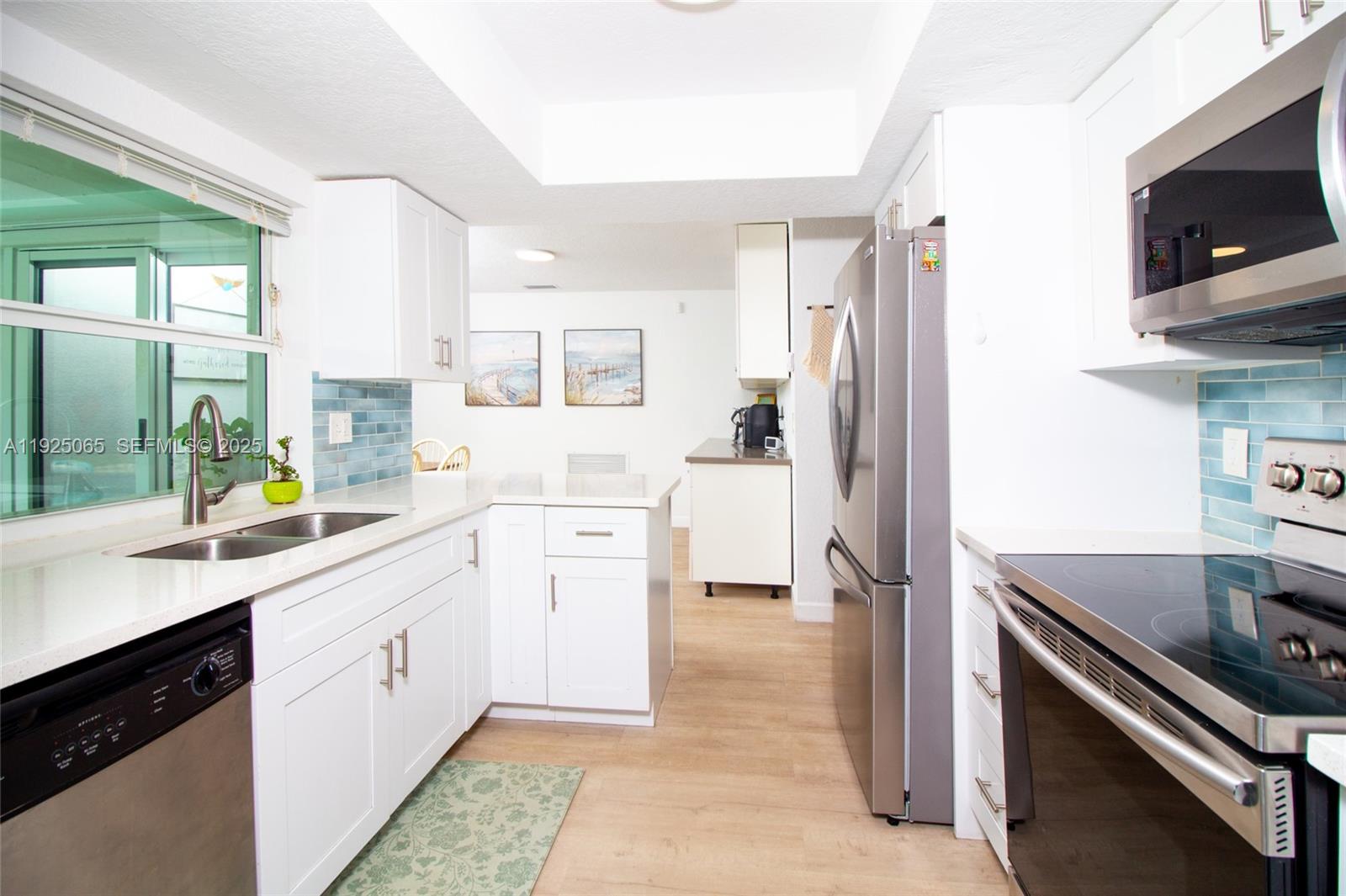 UNIVERSITY PARK COUNTRY C - Residential