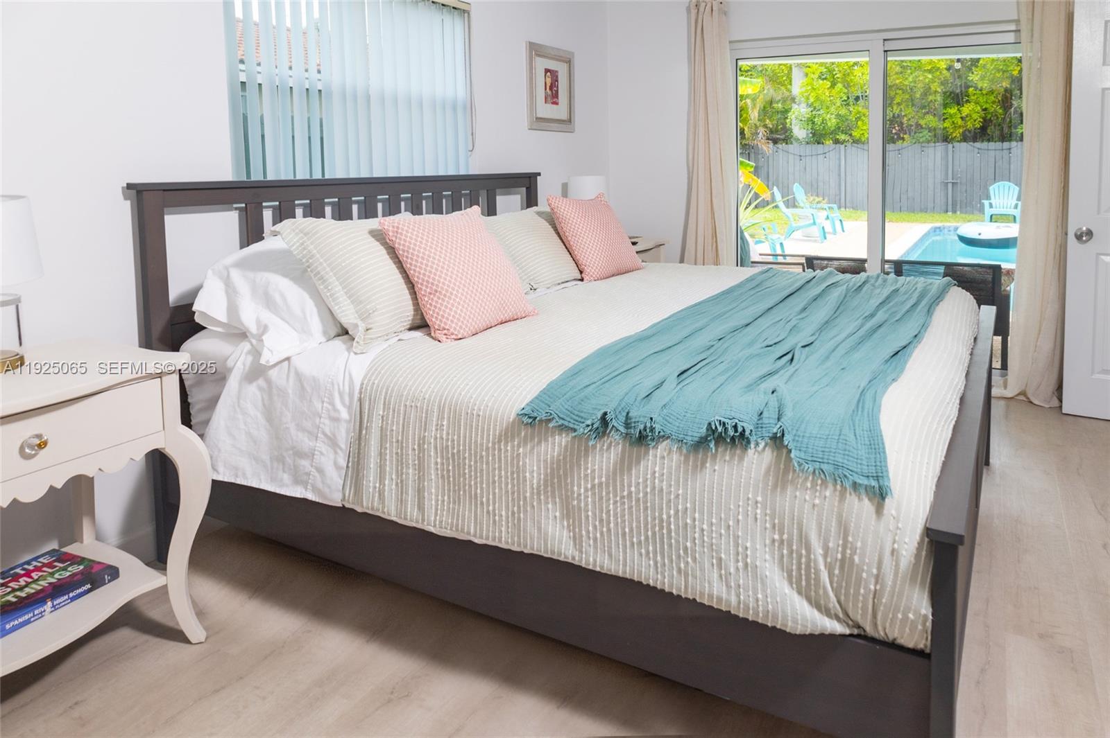 UNIVERSITY PARK COUNTRY C - Residential