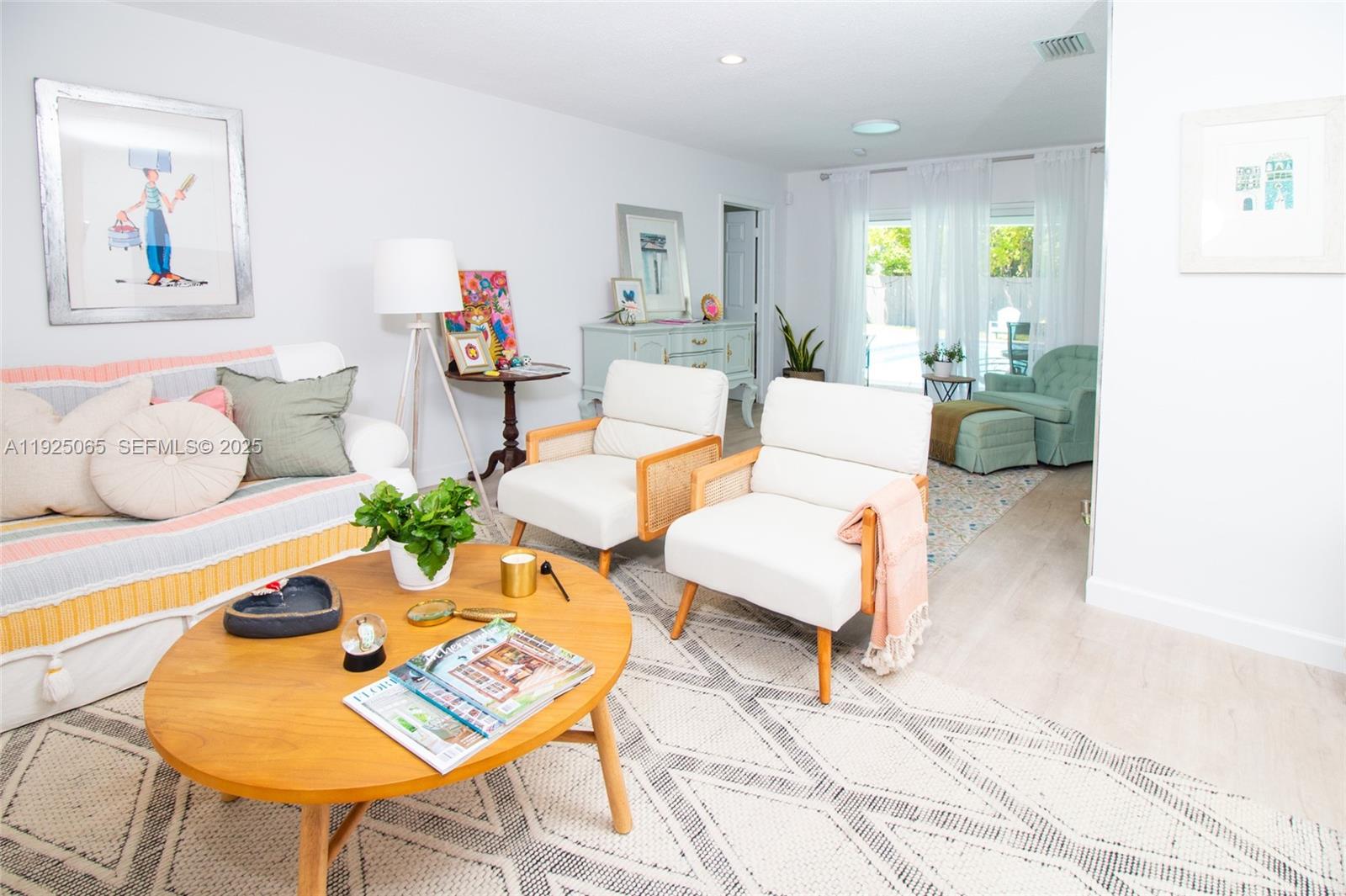 UNIVERSITY PARK COUNTRY C - Residential