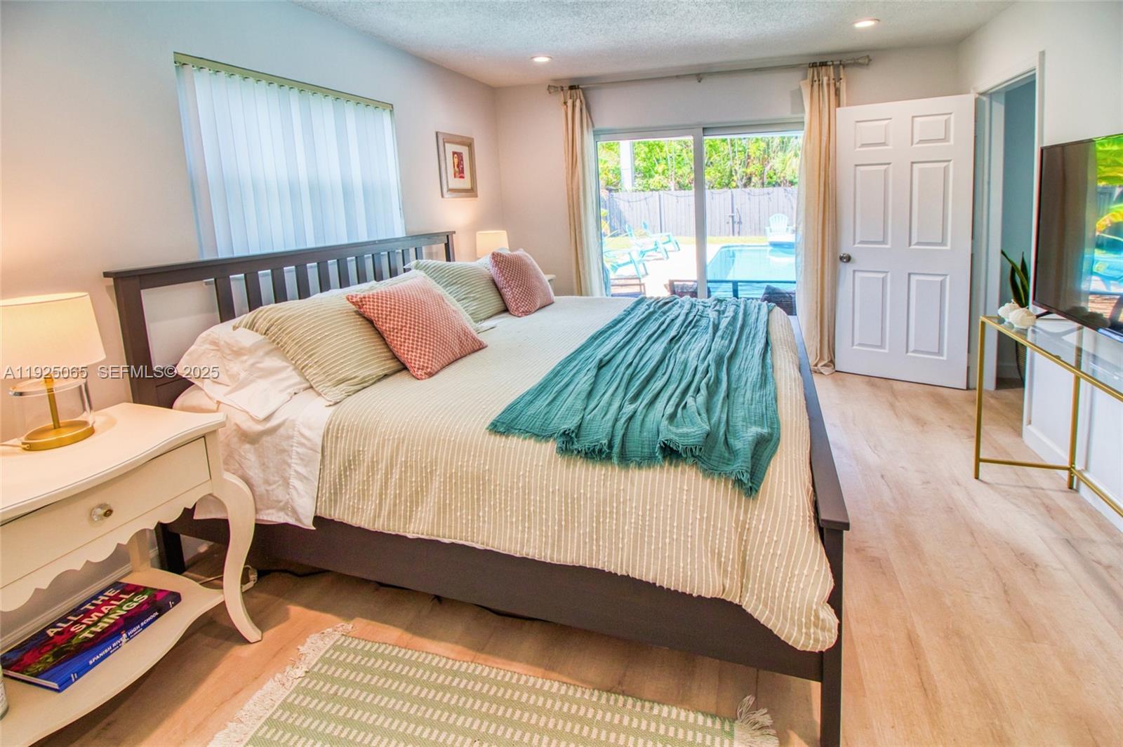 UNIVERSITY PARK COUNTRY C - Residential