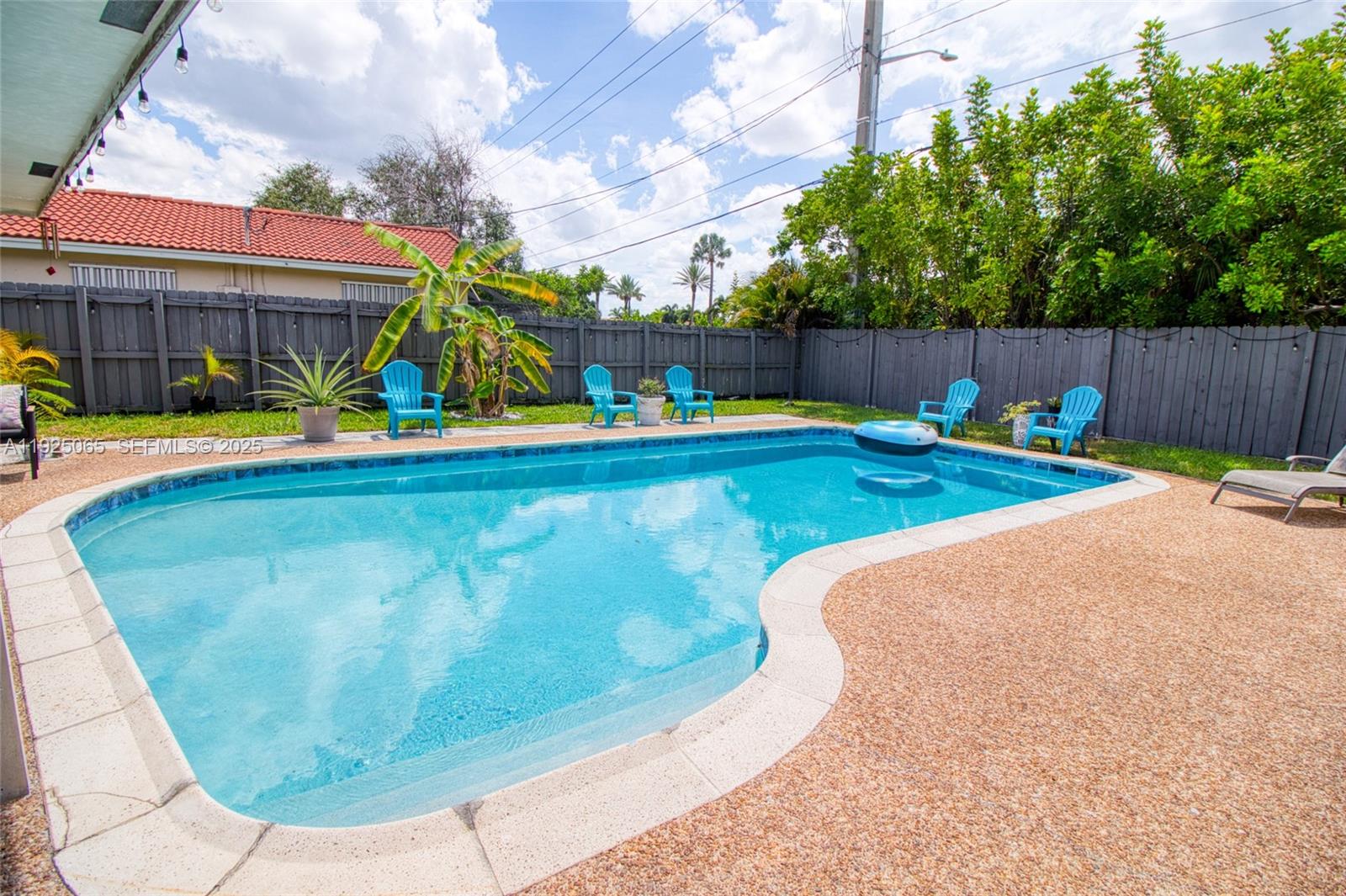 UNIVERSITY PARK COUNTRY C - Residential