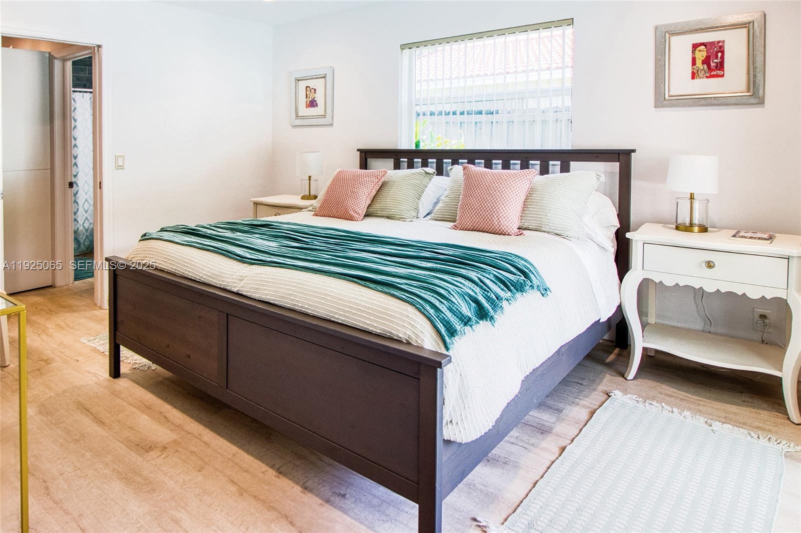 UNIVERSITY PARK COUNTRY C - Residential