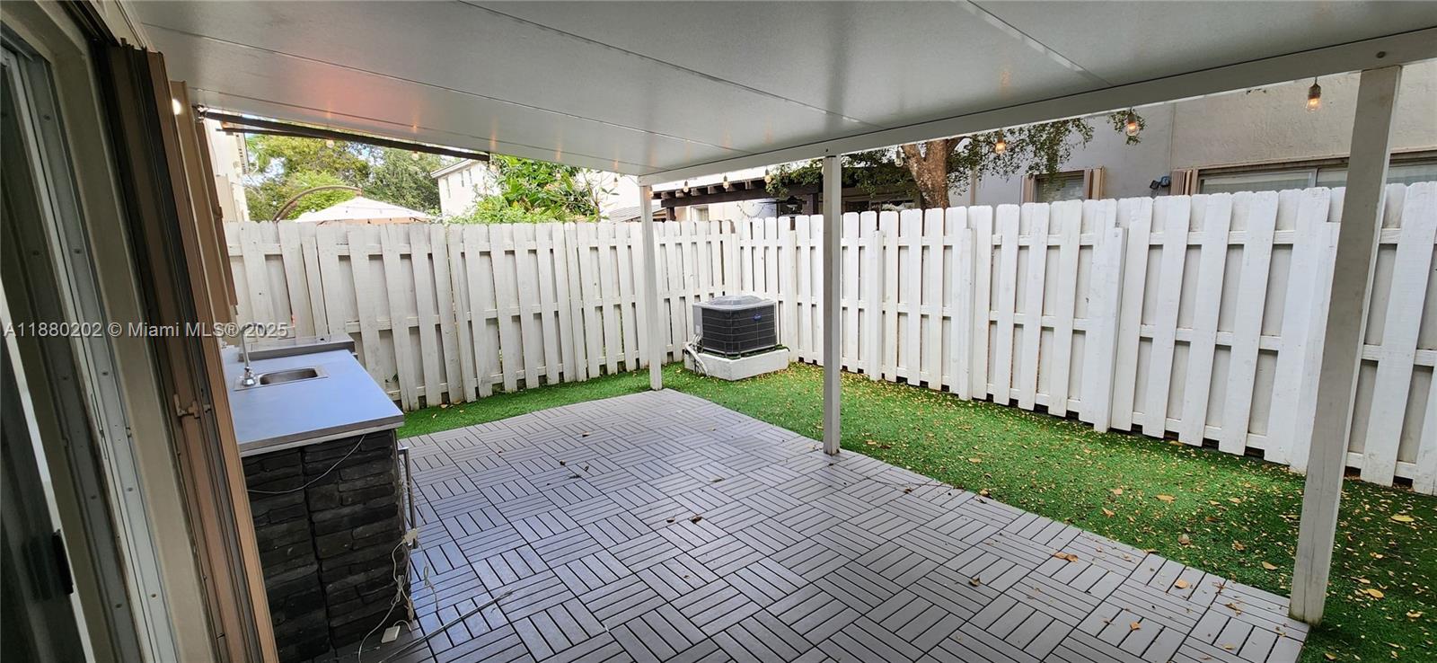 LAKES BY THE BAY GEE - Residential