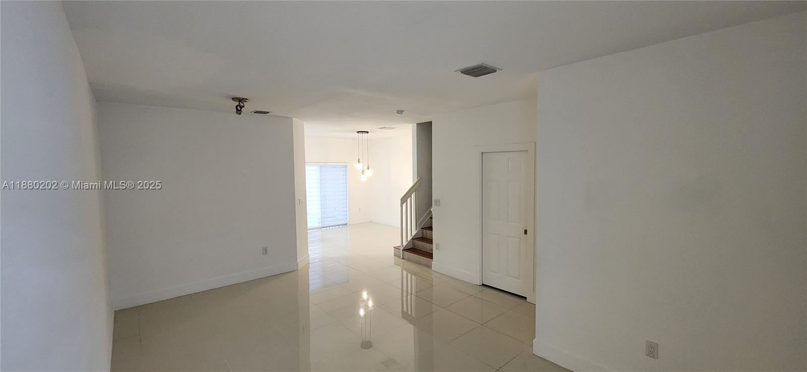 LAKES BY THE BAY GEE - Residential