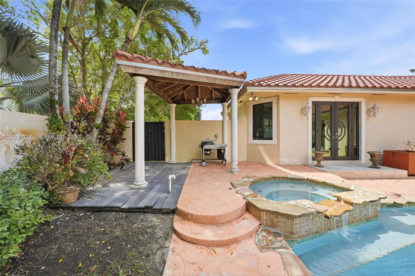 FLORIDA FRUIT LAND COMPAN - Residential