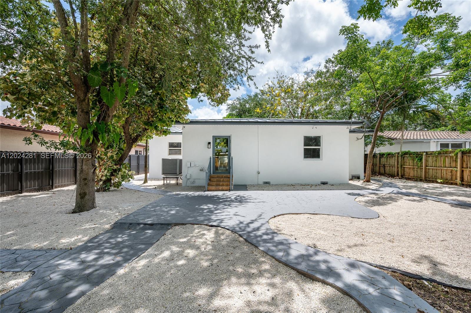 GOLF COURSE ADDN HIA - Residential