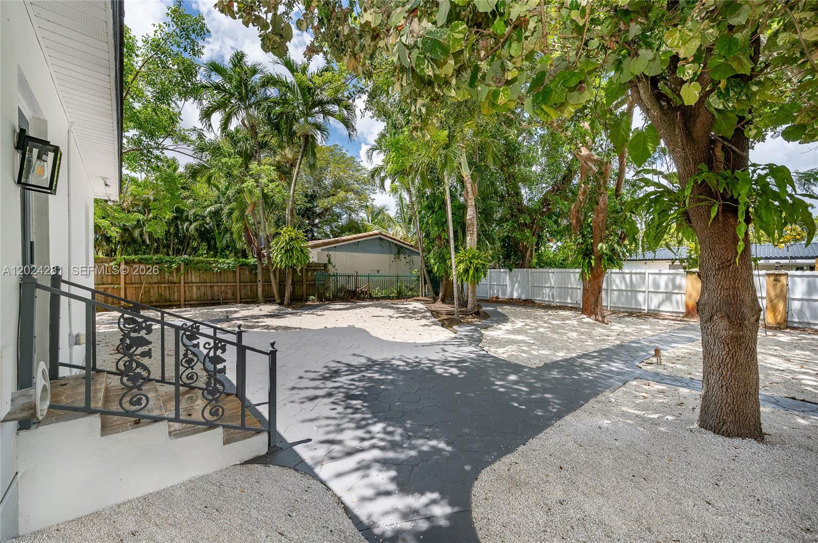 GOLF COURSE ADDN HIA - Residential
