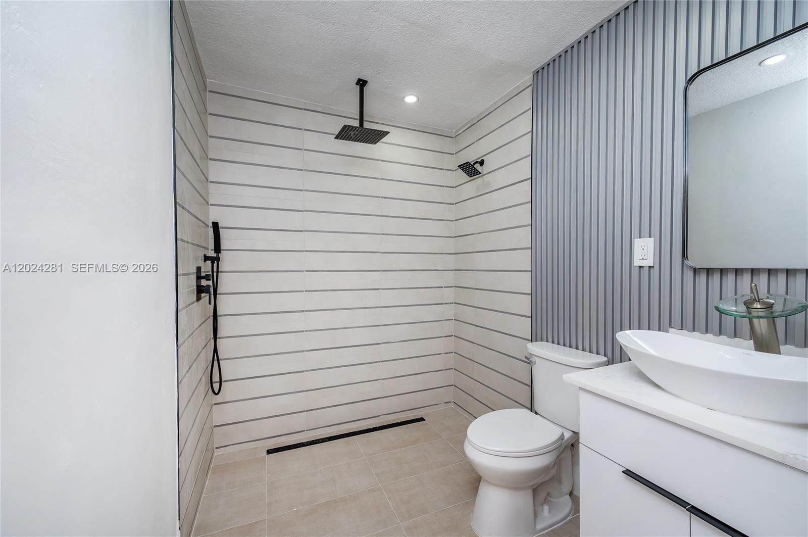 GOLF COURSE ADDN HIA - Residential