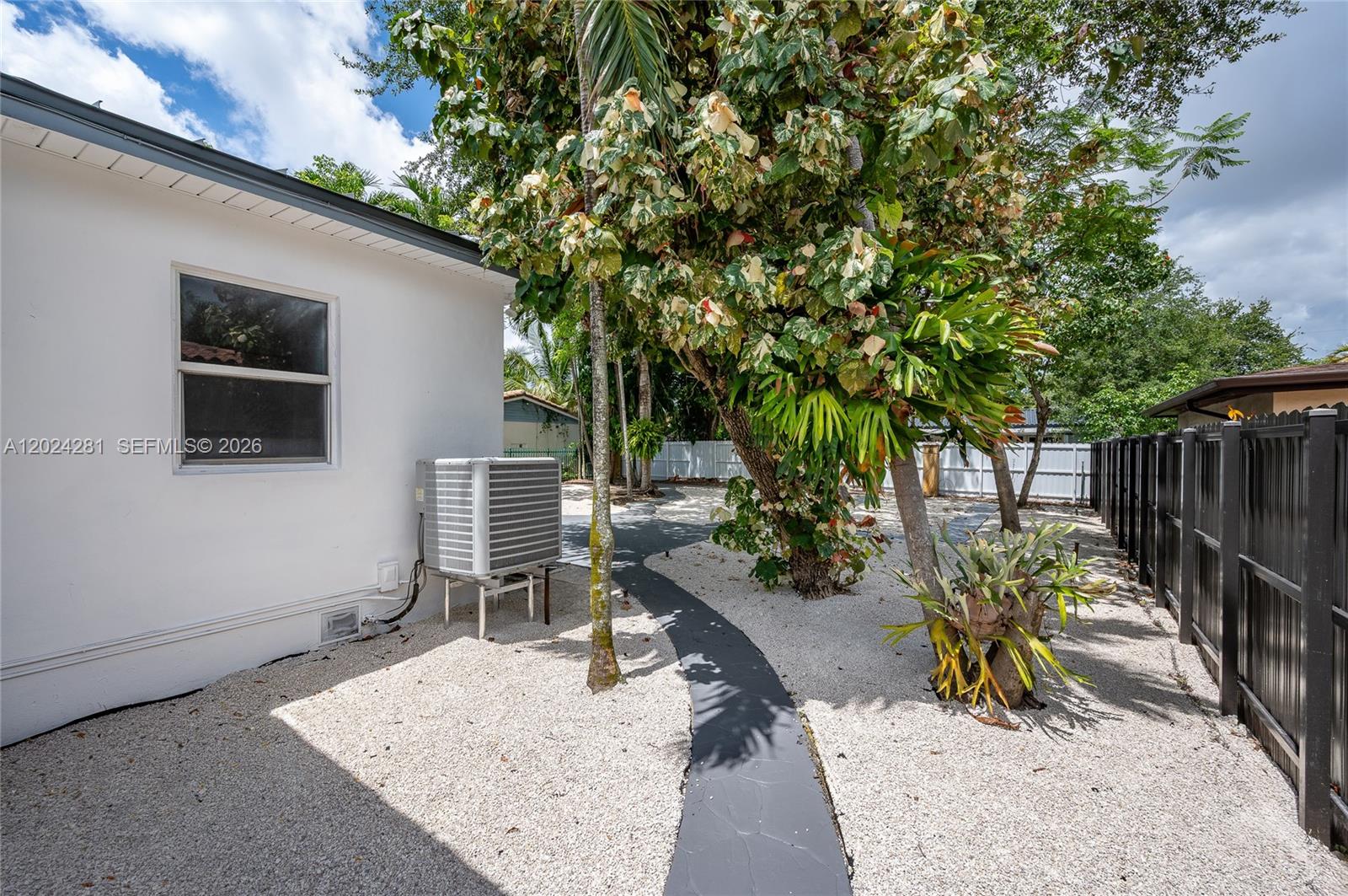 GOLF COURSE ADDN HIA - Residential