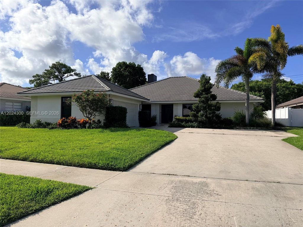 Photo of 5569 Wind Drift Ln, Boca Raton, FL 33433 (MLS # A12024300)