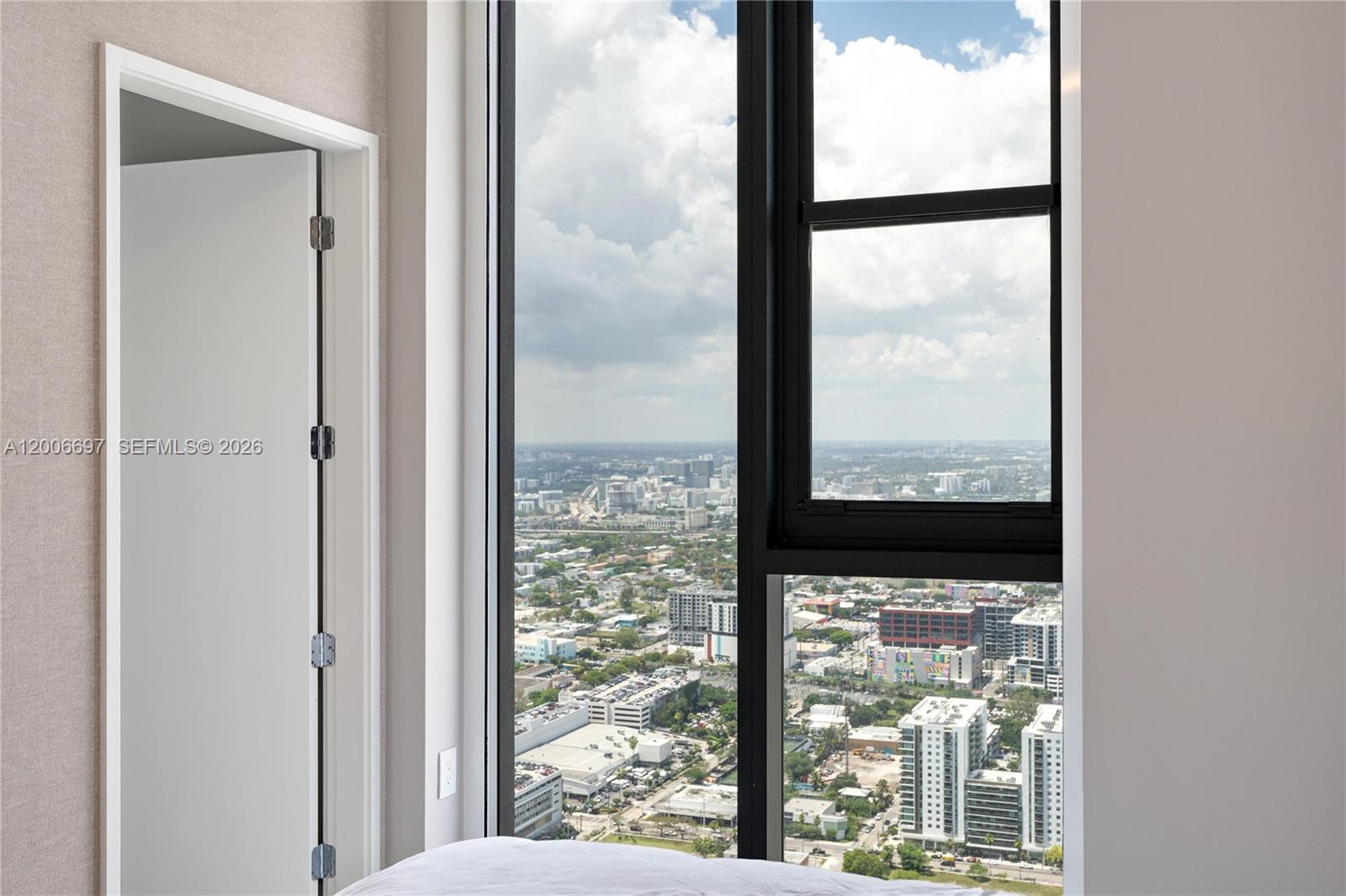 ARIA RESERVE - Residential