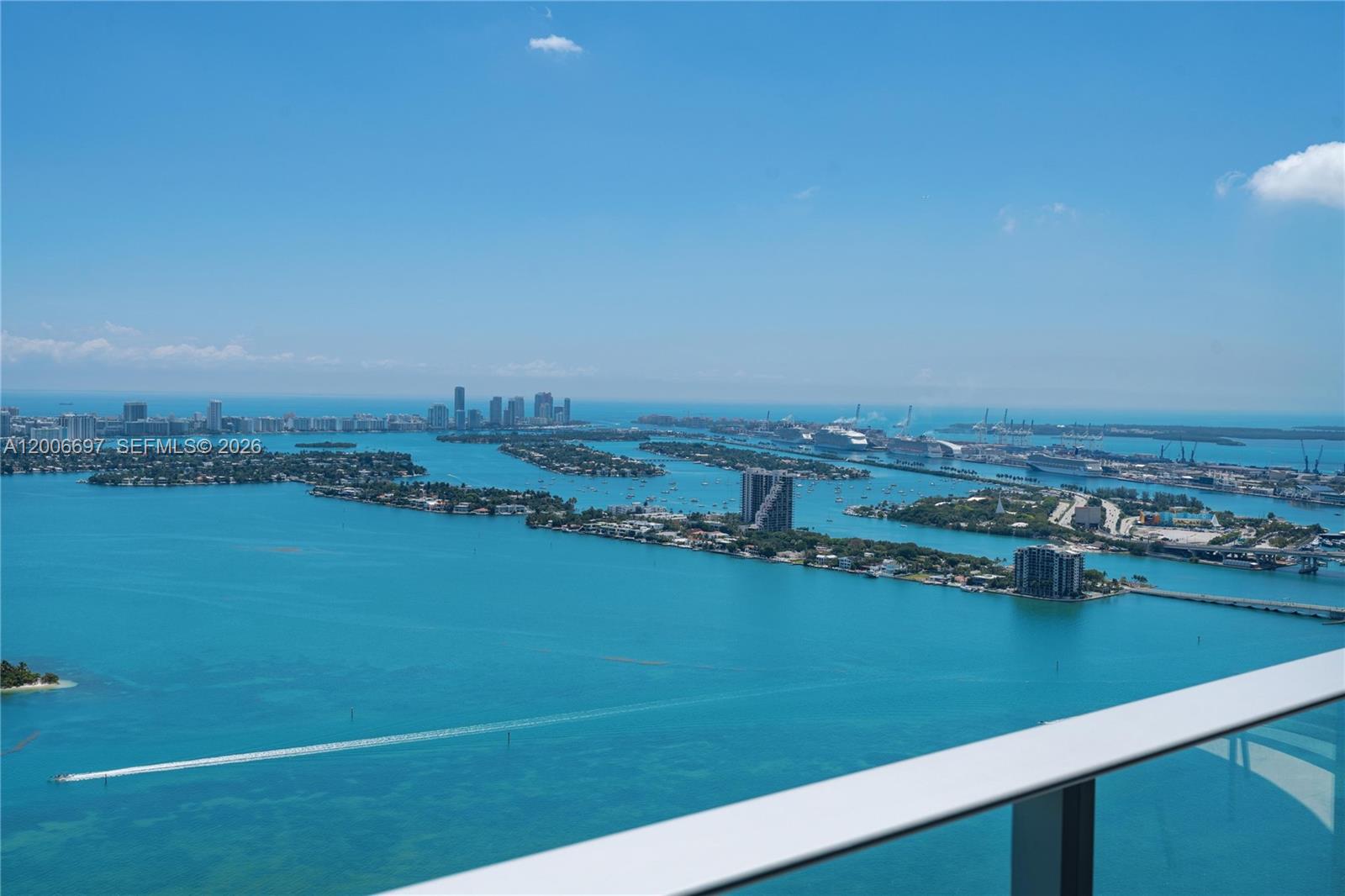 ARIA RESERVE - Residential