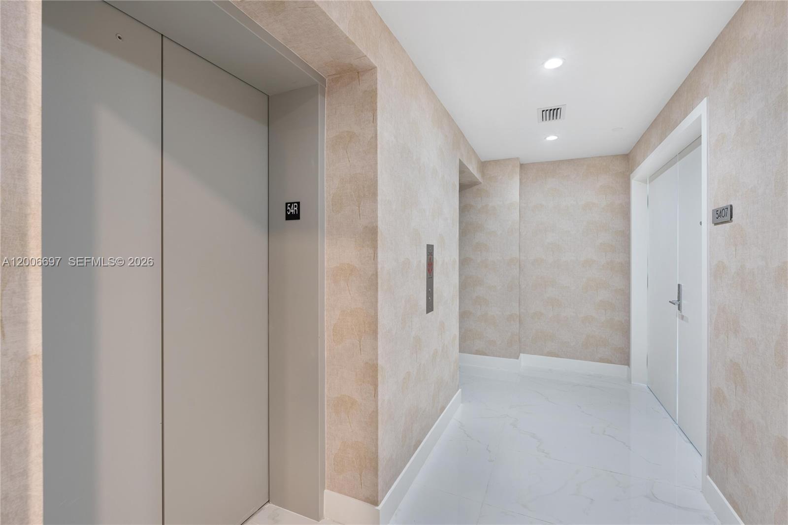 ARIA RESERVE - Residential