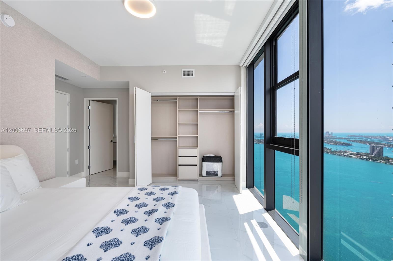 ARIA RESERVE - Residential