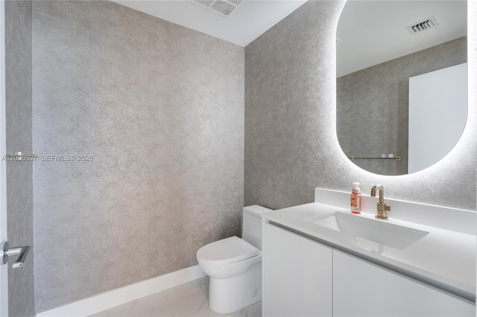 ARIA RESERVE - Residential