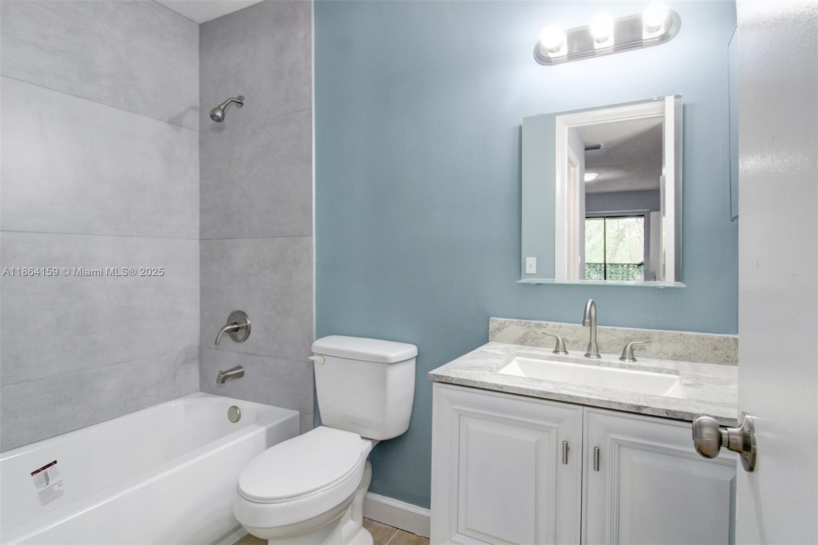 LAKESHORE CONDO I - Residential