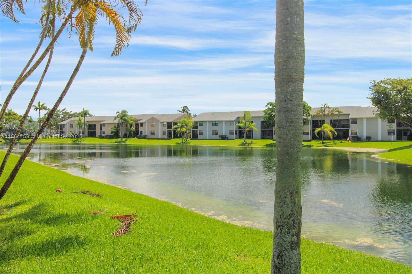 LAKESHORE CONDO I - Residential