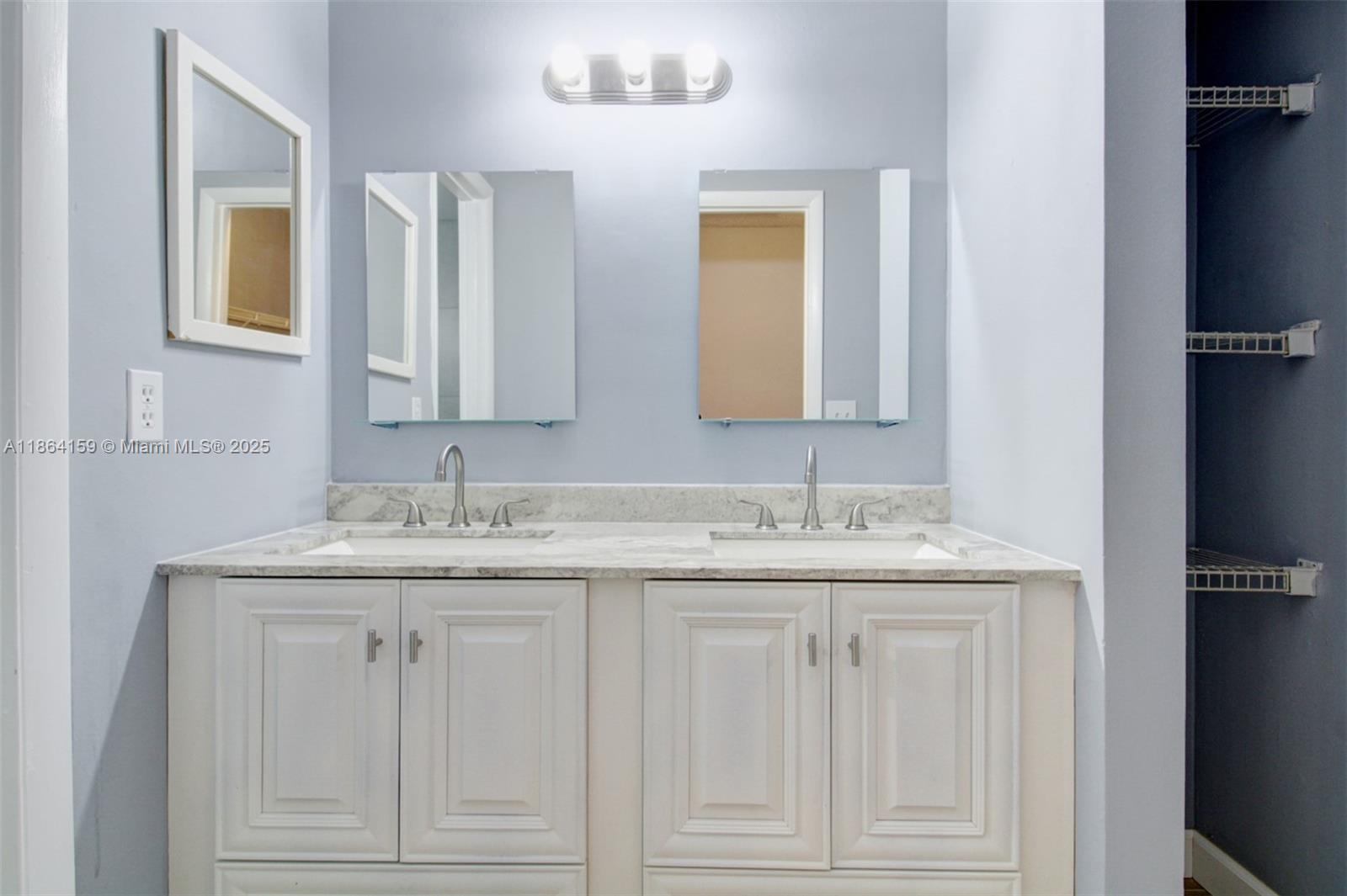 LAKESHORE CONDO I - Residential