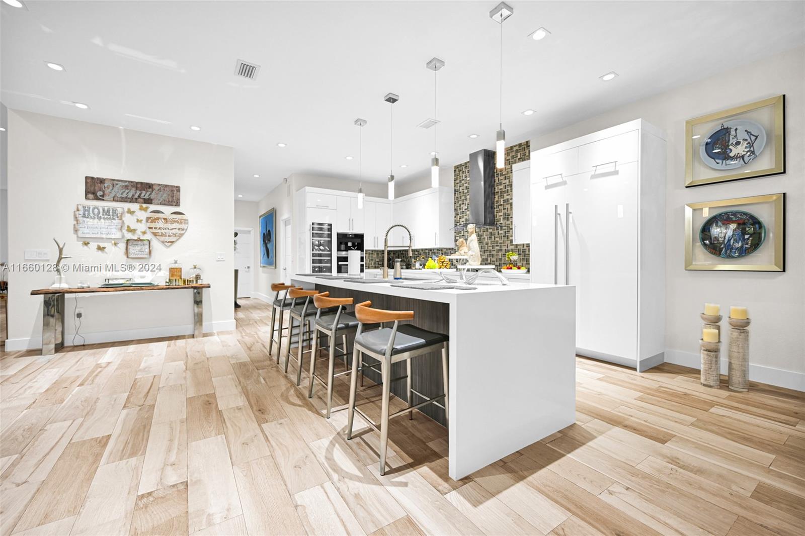 SWEETWATER ESTS SUB - Residential