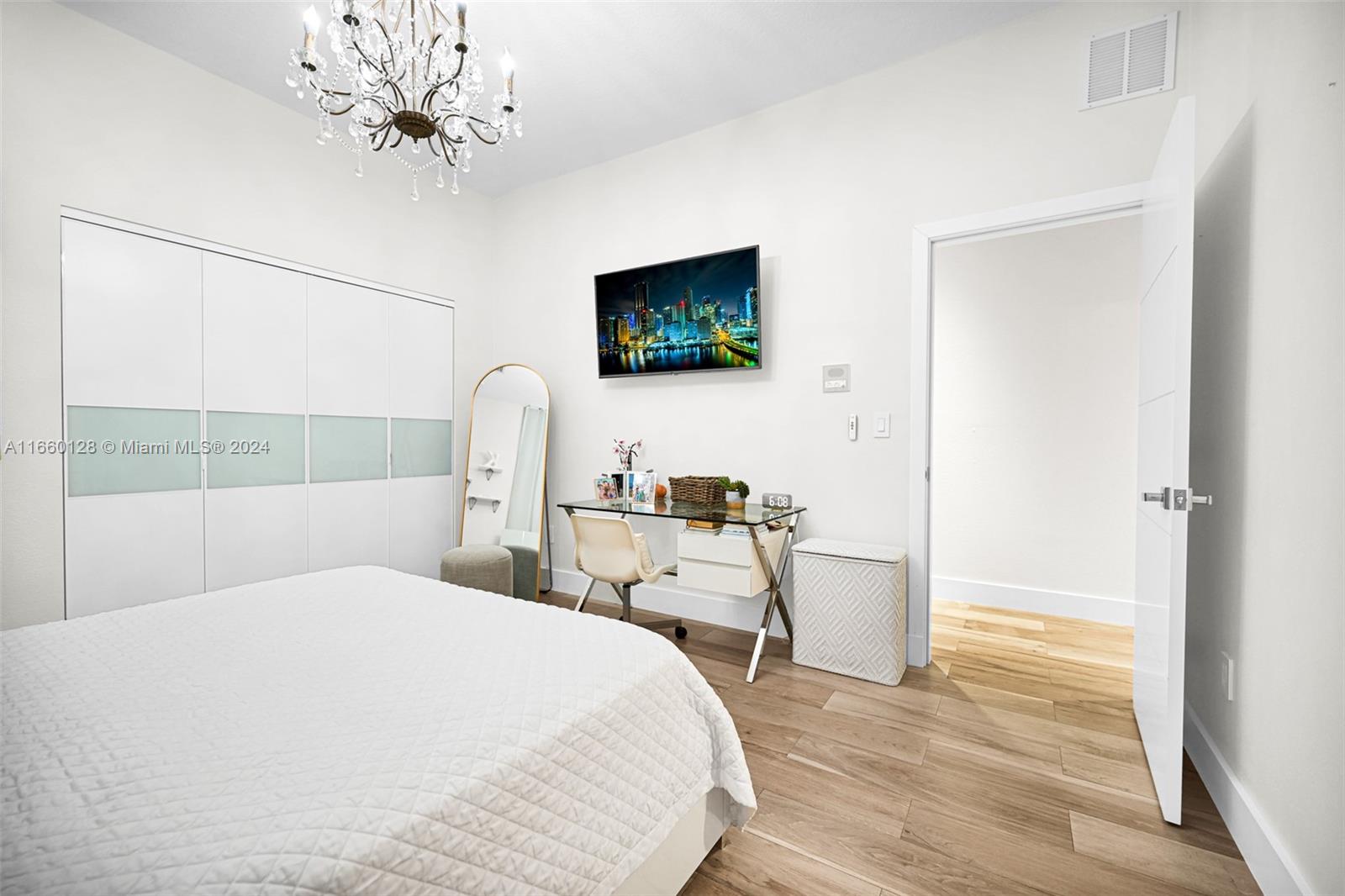 SWEETWATER ESTS SUB - Residential