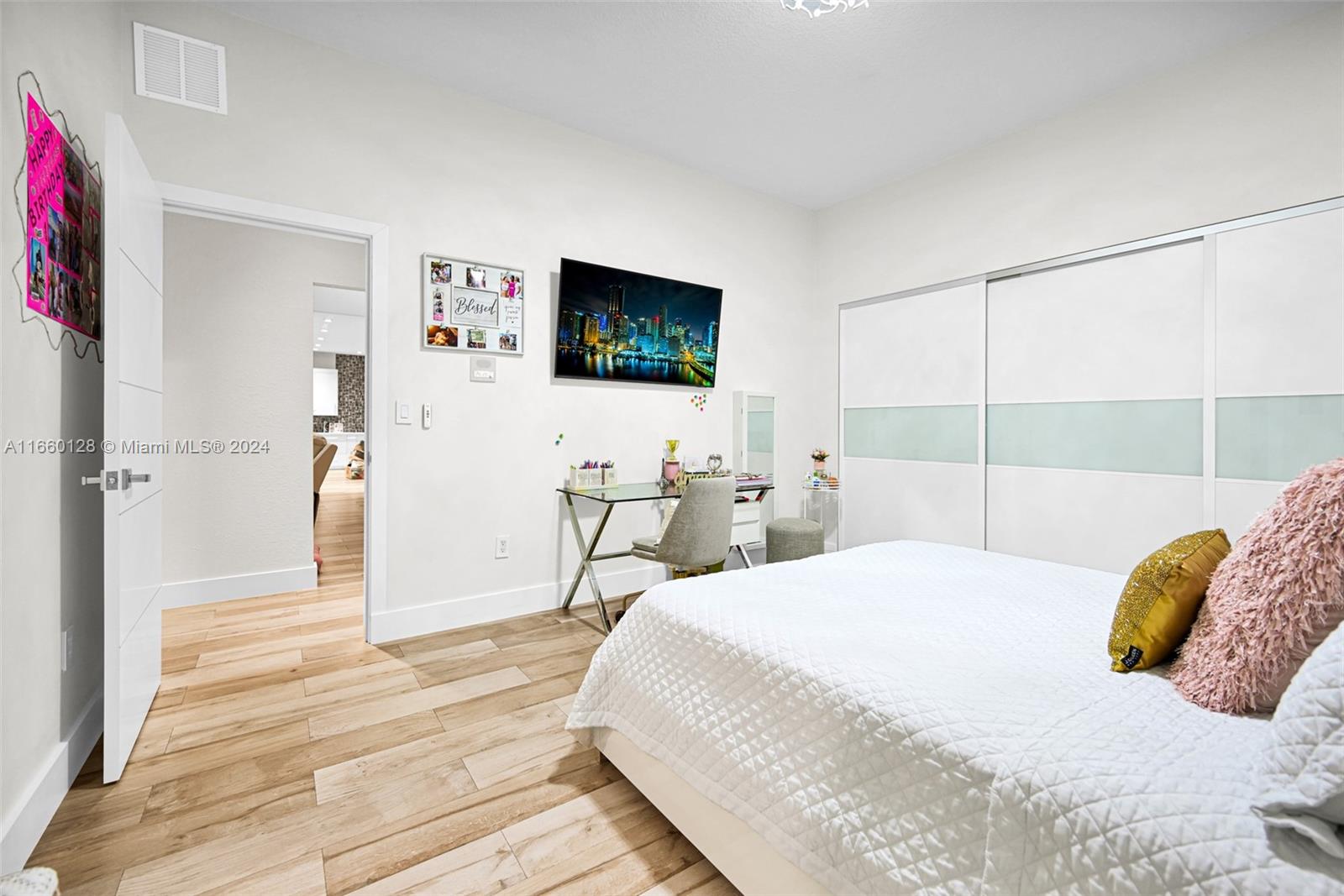 SWEETWATER ESTS SUB - Residential