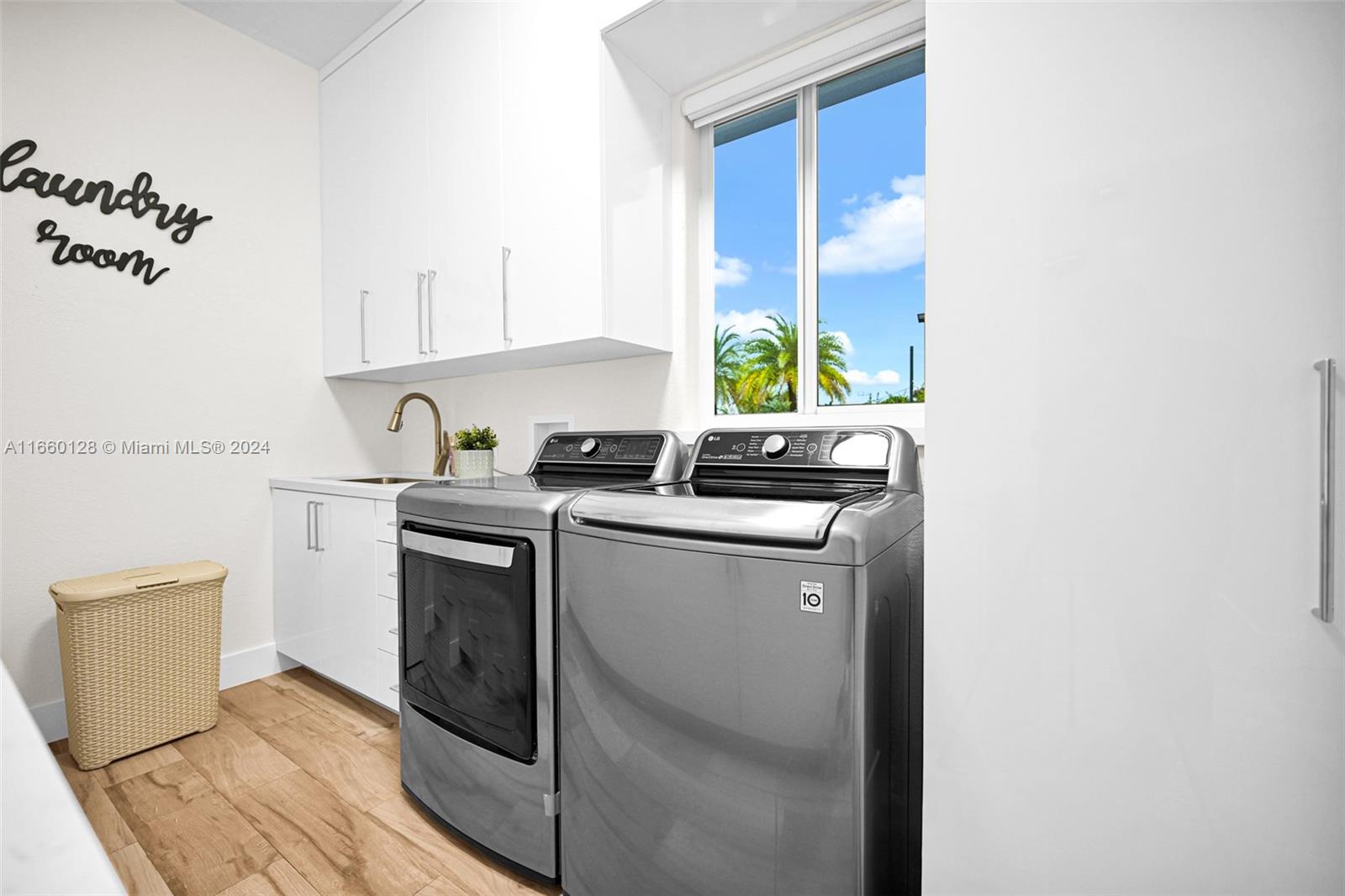 SWEETWATER ESTS SUB - Residential