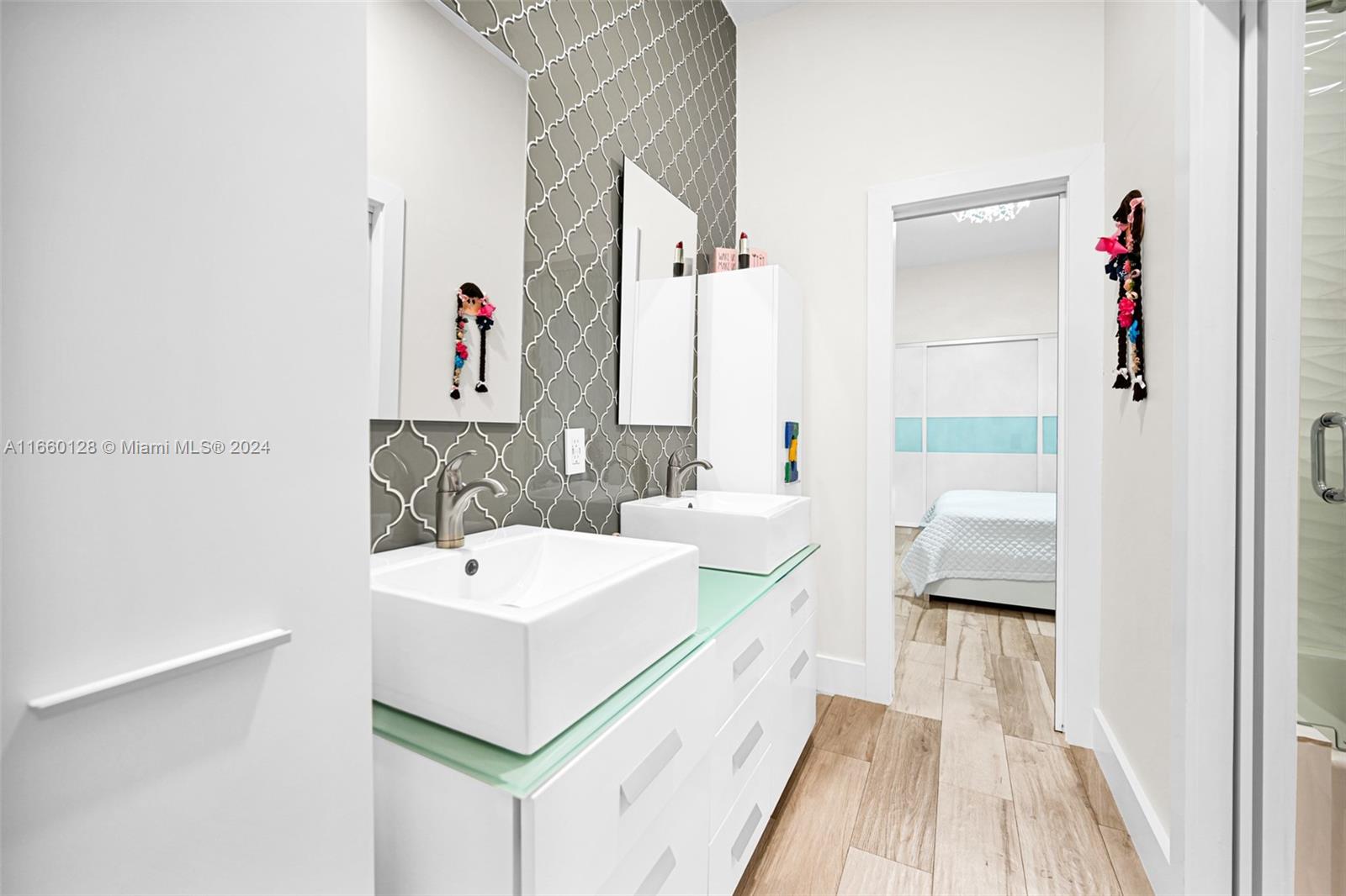 SWEETWATER ESTS SUB - Residential