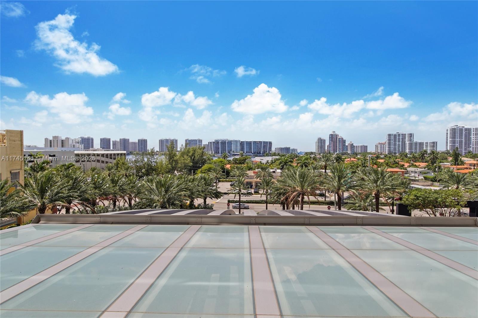 NORTH BISCAYNE BEACH AMEN - Residential