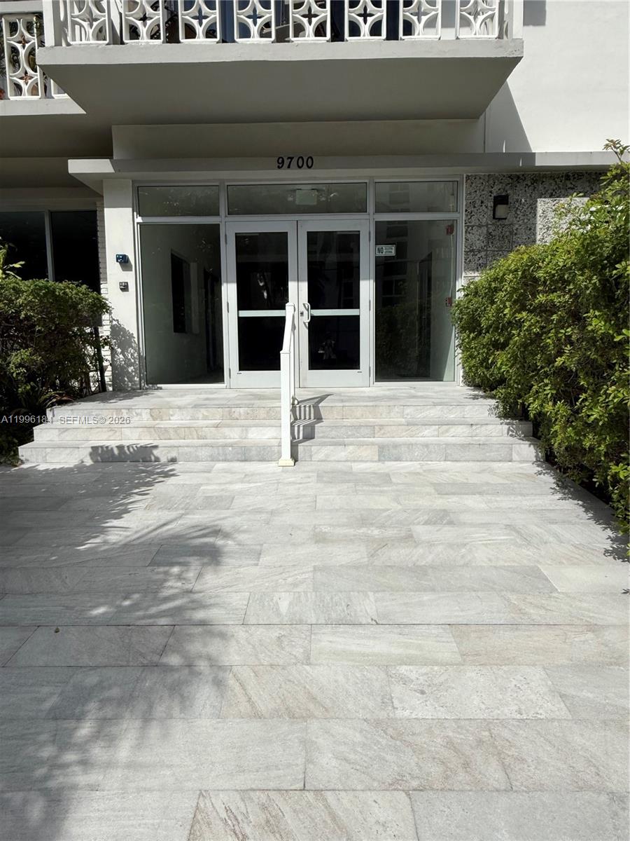 SUMMIT CONDO - Residential Lease