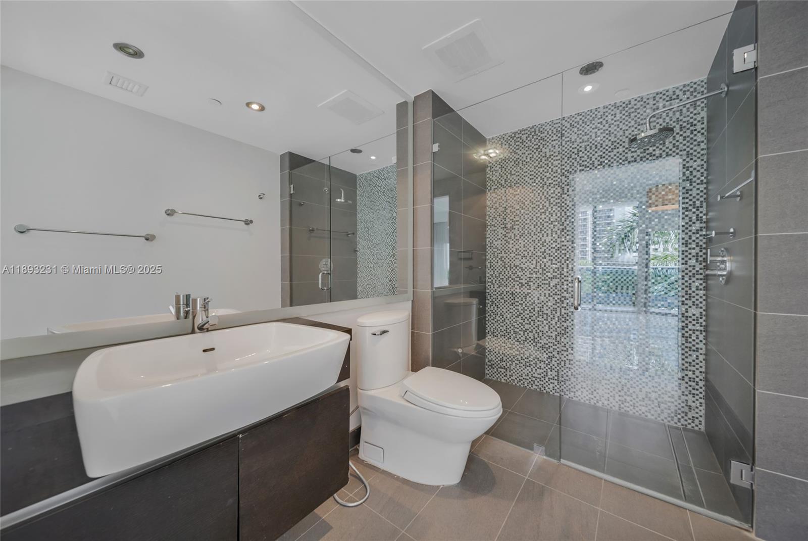 EPIC WEST CONDO - Residential Lease