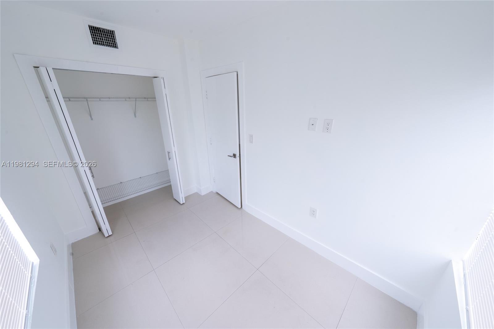 FEATHERSTONE RIDGE - Residential Lease