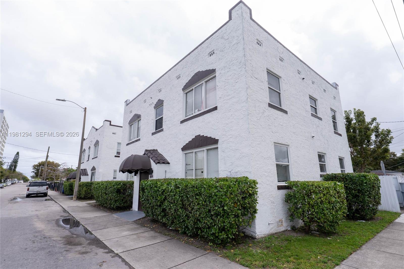FEATHERSTONE RIDGE - Residential Lease