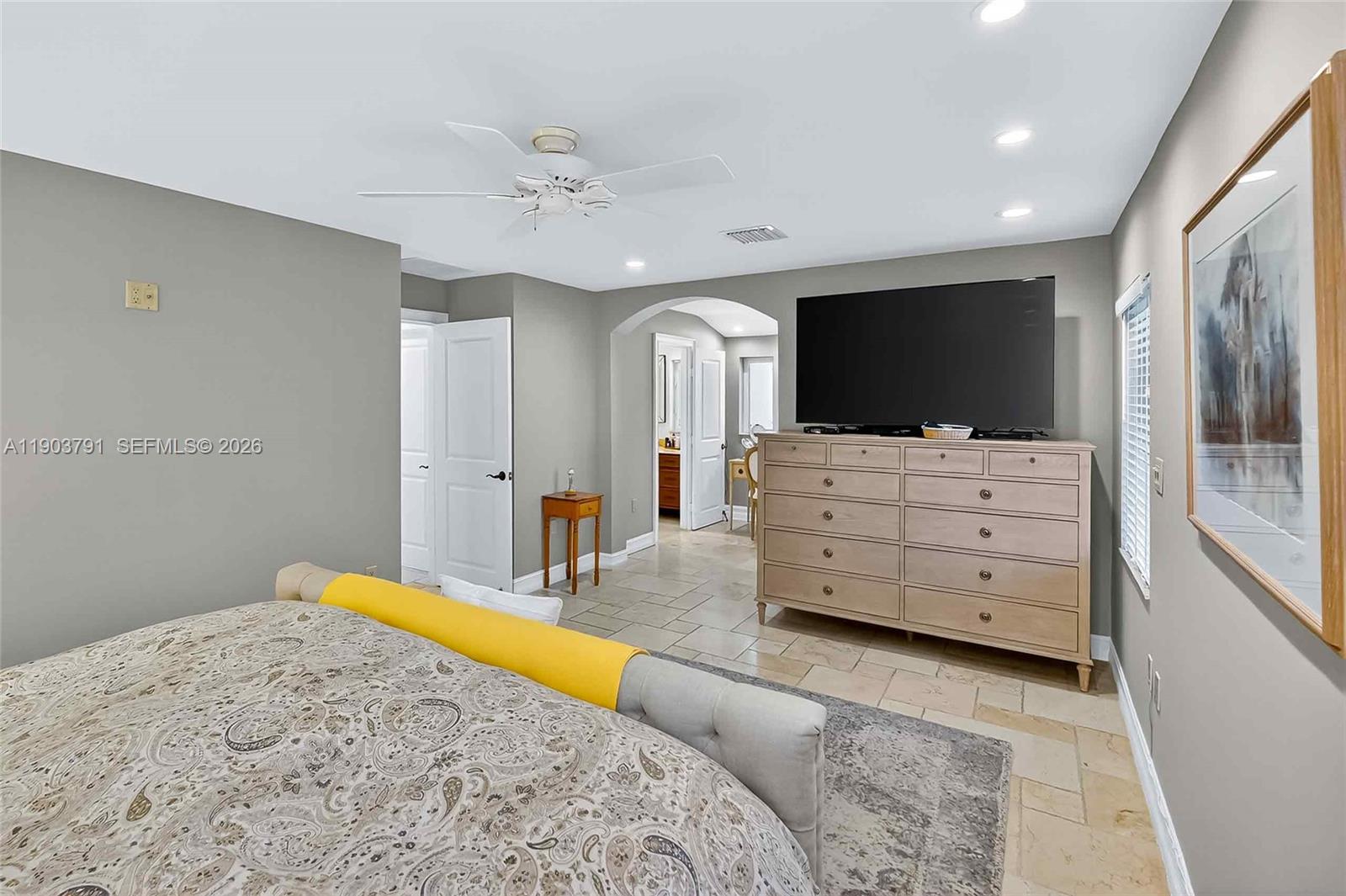 GORDON SHORES - Residential