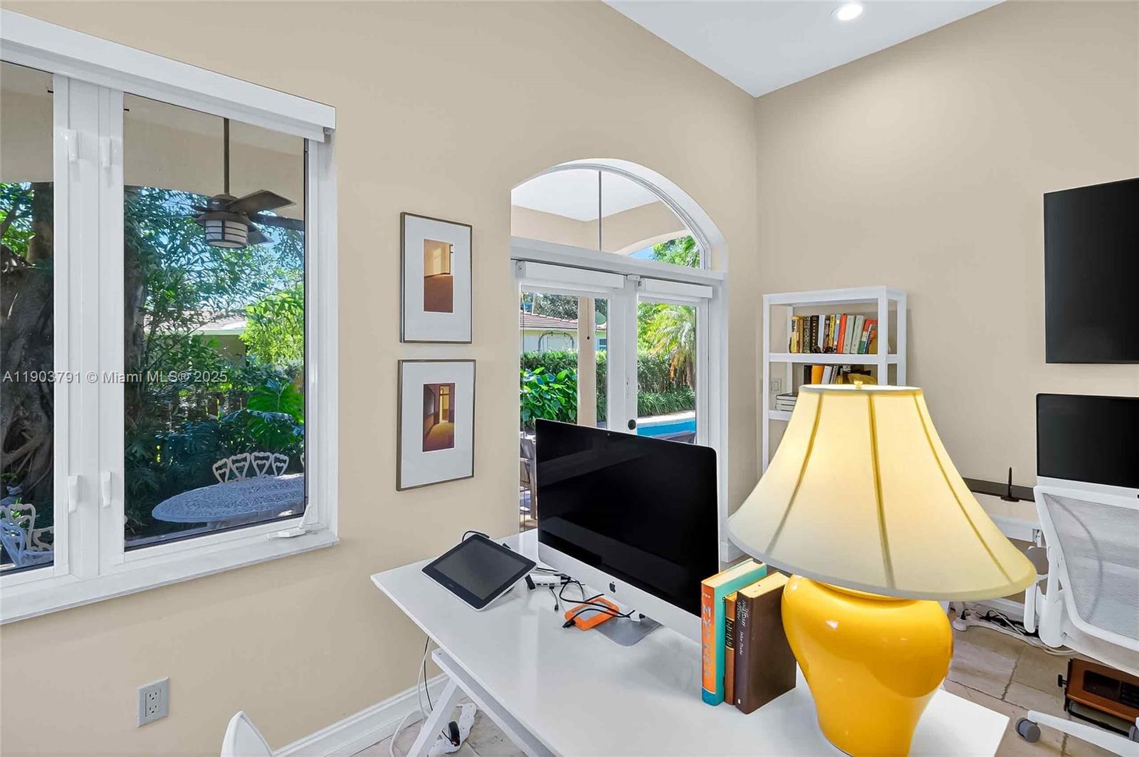 GORDON SHORES - Residential