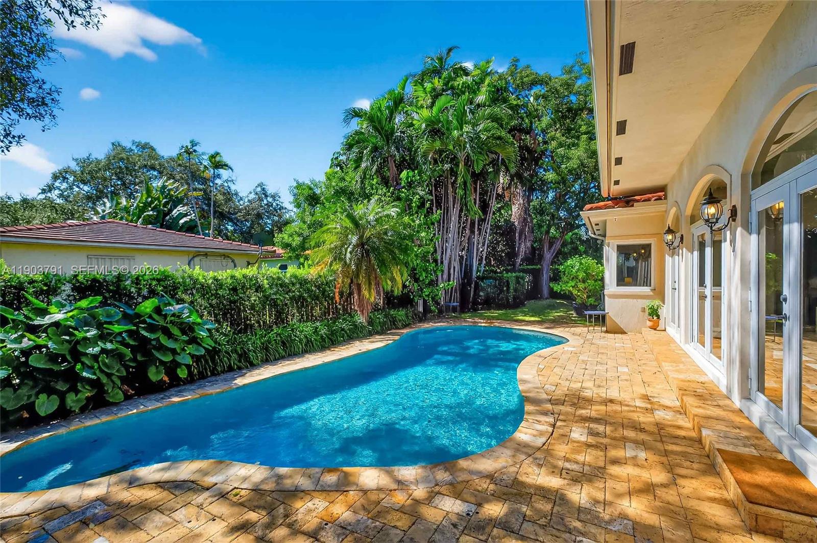 GORDON SHORES - Residential