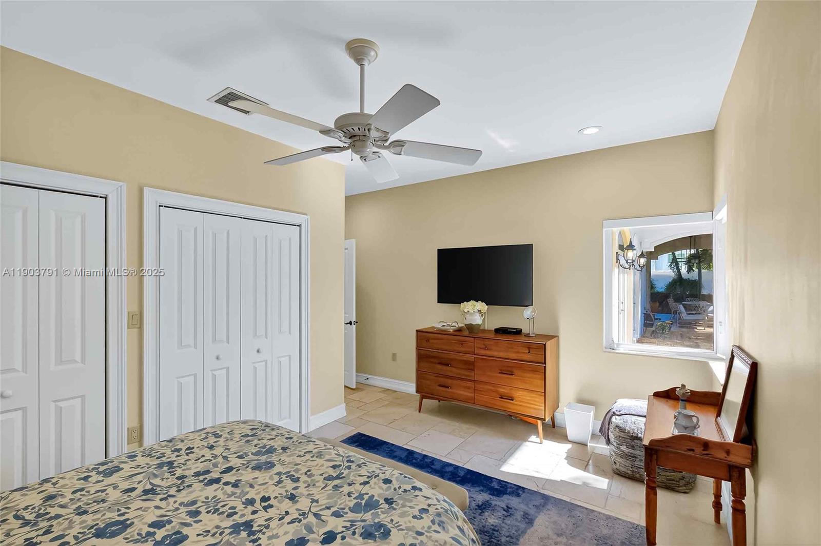 GORDON SHORES - Residential