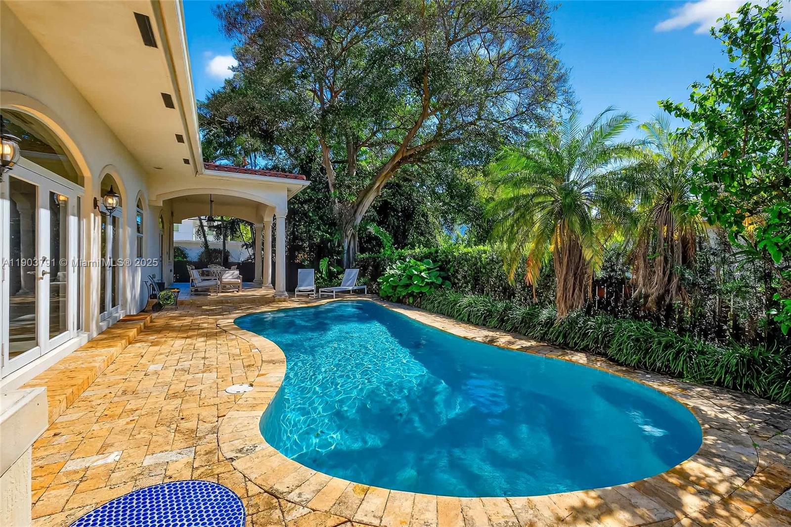 GORDON SHORES - Residential