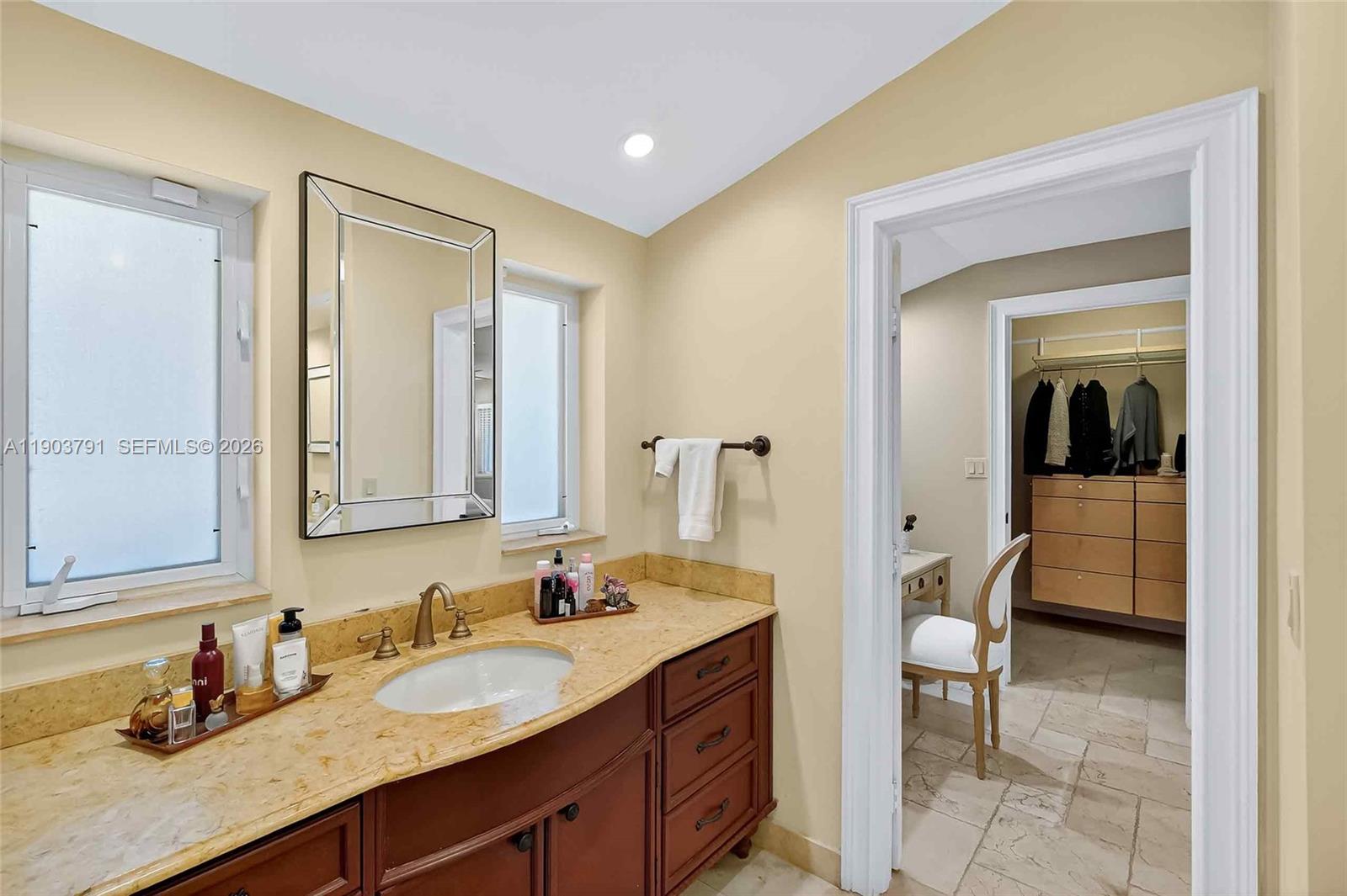 GORDON SHORES - Residential