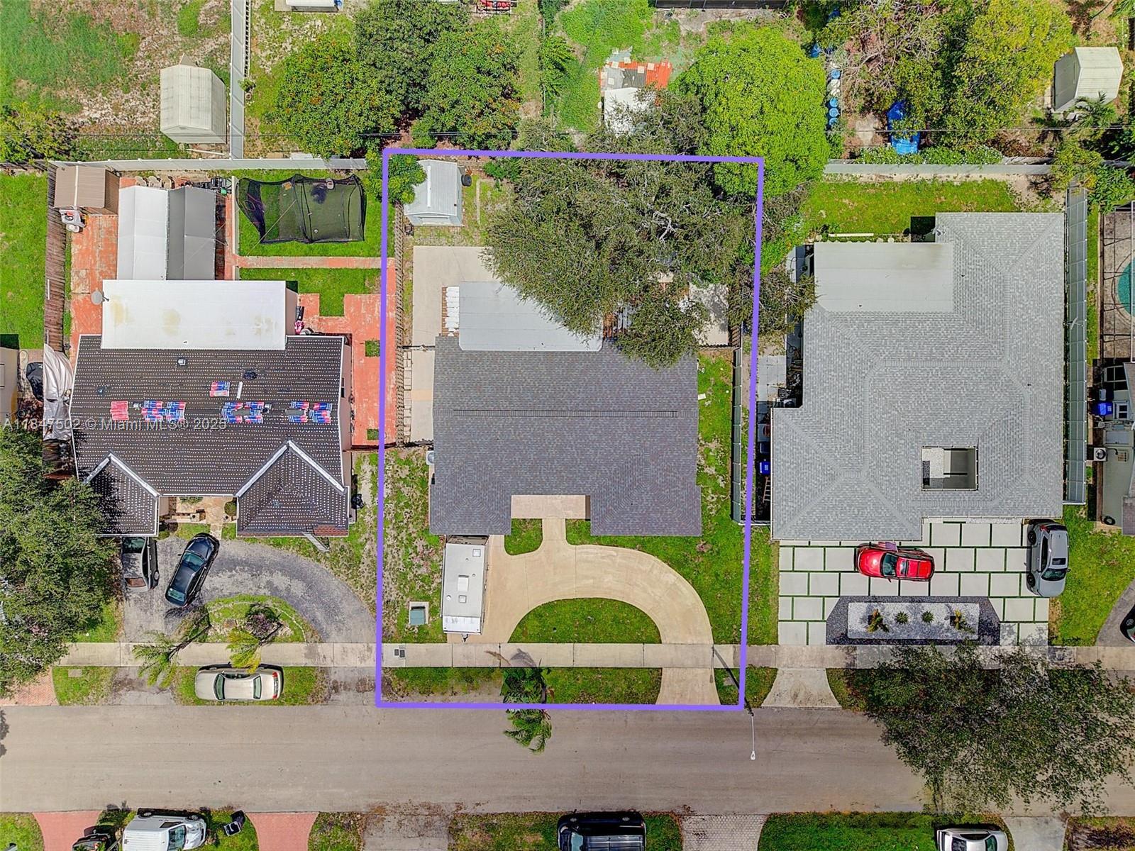 1319 N 74th Ter