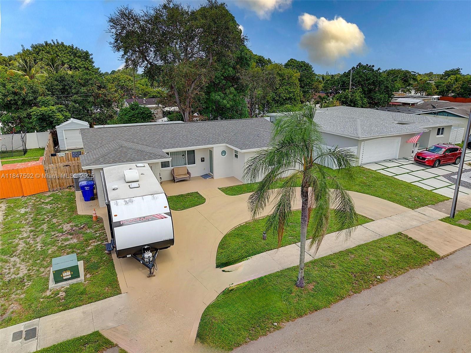 1319 N 74th Ter